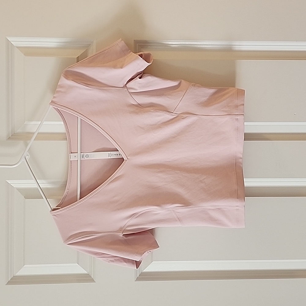 NULU™ CROPPED SLIM YOGA SHORT SLEEVE